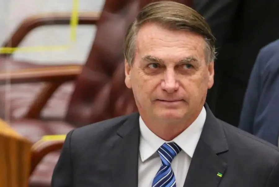 Bolsonaro é notificado na sede do PL sobre prazo de defesa após ter sido denunciado pela PGR